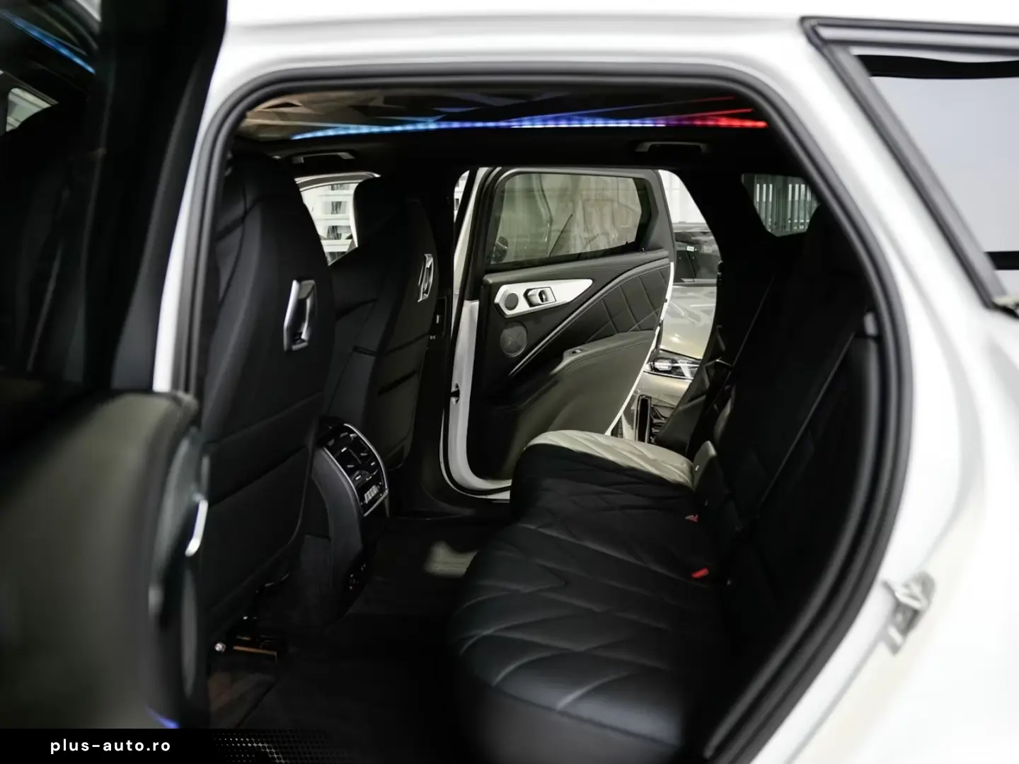 BMW XM 50e AHK Autobahnass