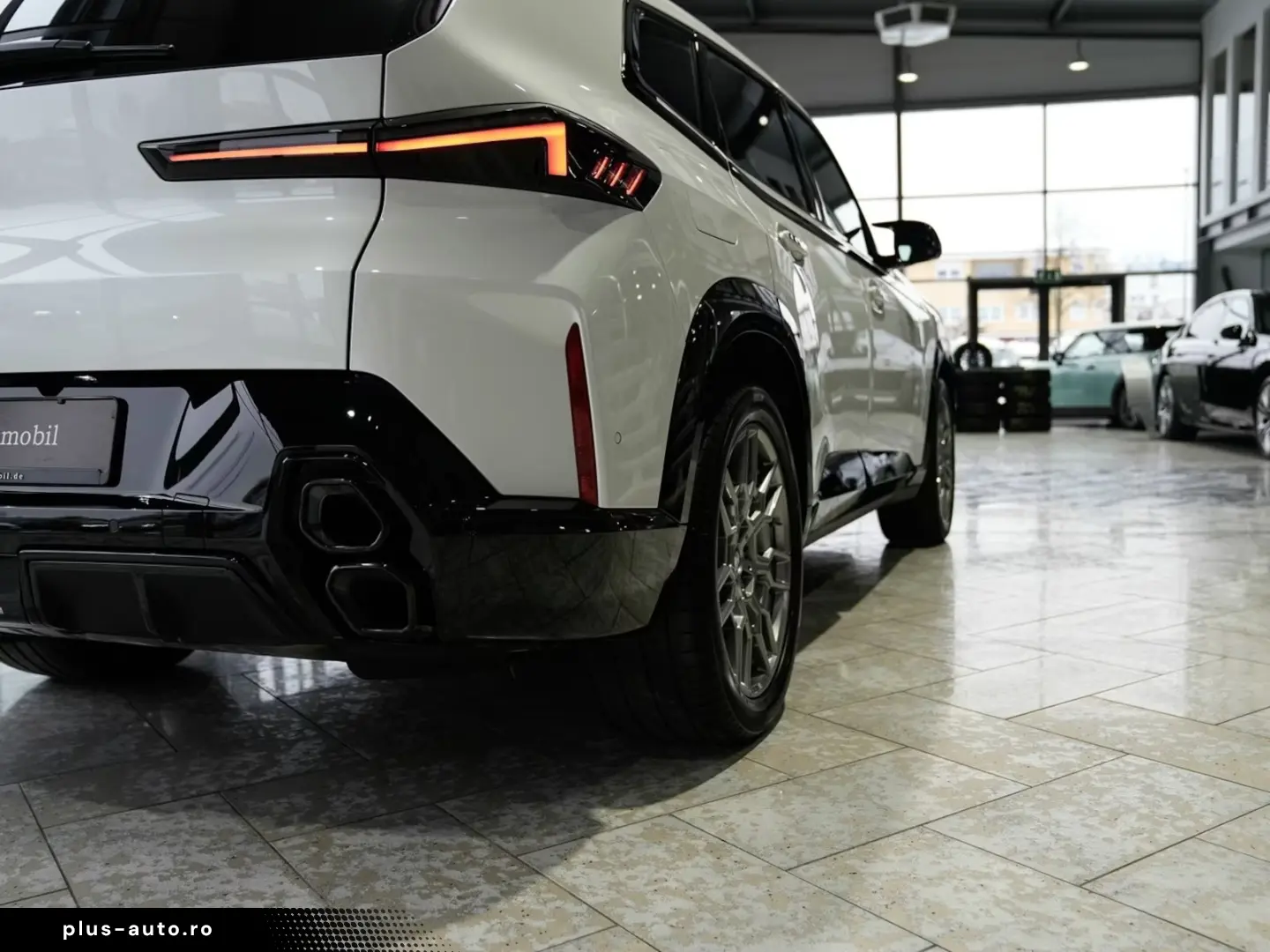 BMW XM 50e AHK Autobahnass