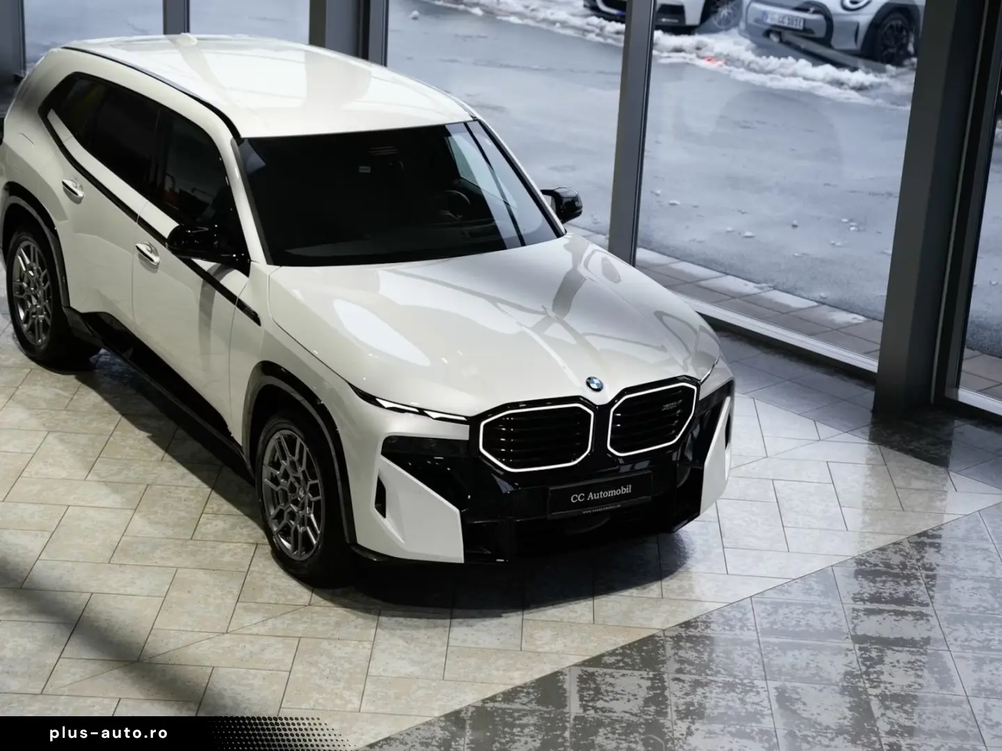 BMW XM 50e AHK Autobahnass