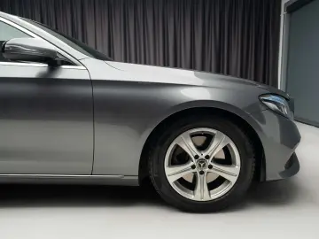 Mercedes-Benz E 220 D 4Matic