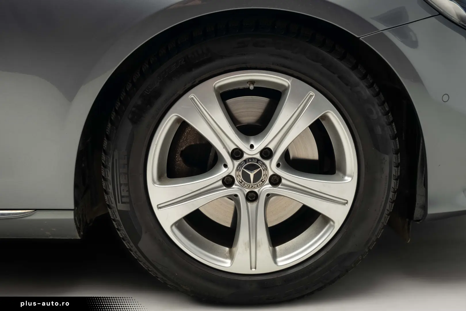 Mercedes-Benz E 220 D 4Matic