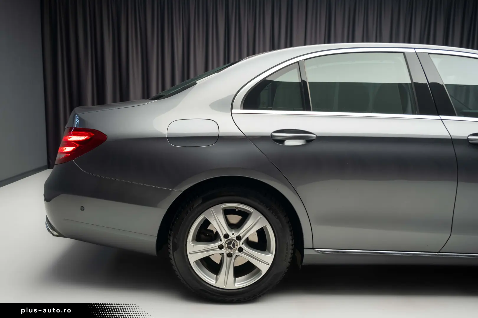 Mercedes-Benz E 220 D 4Matic