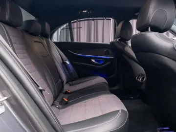 Mercedes-Benz E 220 D 4Matic