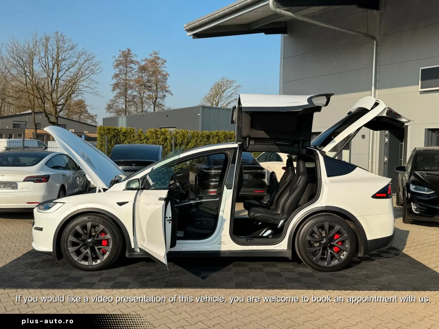 TESLA MODEL X PLAID   HARWARE 4   YOKE   6SEAT   22