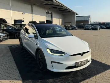 TESLA MODEL X PLAID   HARWARE 4   YOKE   6SEAT   22