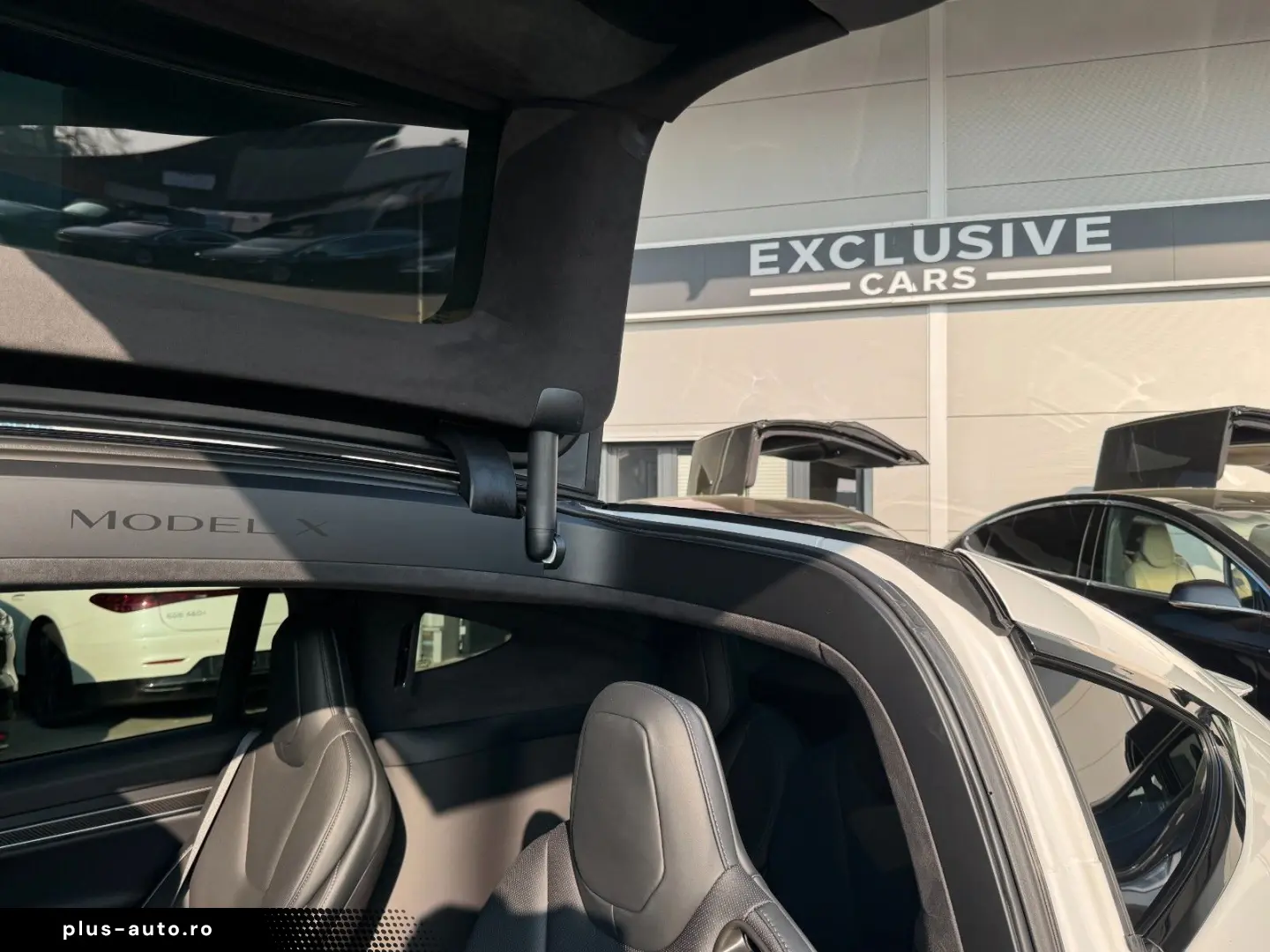 TESLA MODEL X PLAID   HARWARE 4   YOKE   6SEAT   22