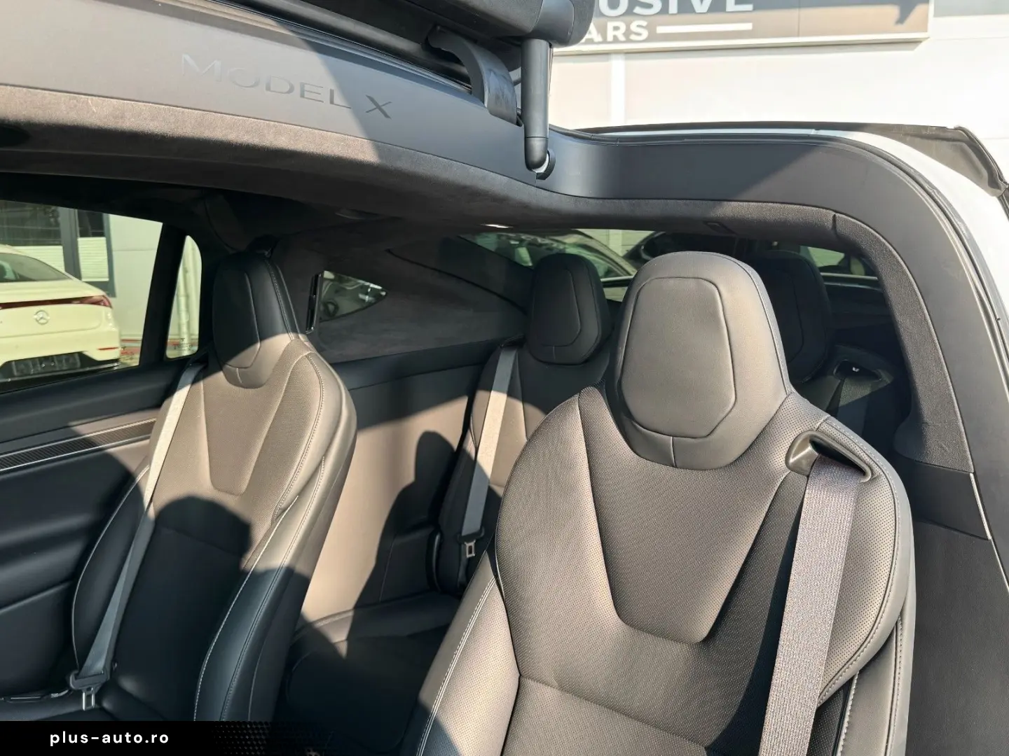 TESLA MODEL X PLAID   HARWARE 4   YOKE   6SEAT   22