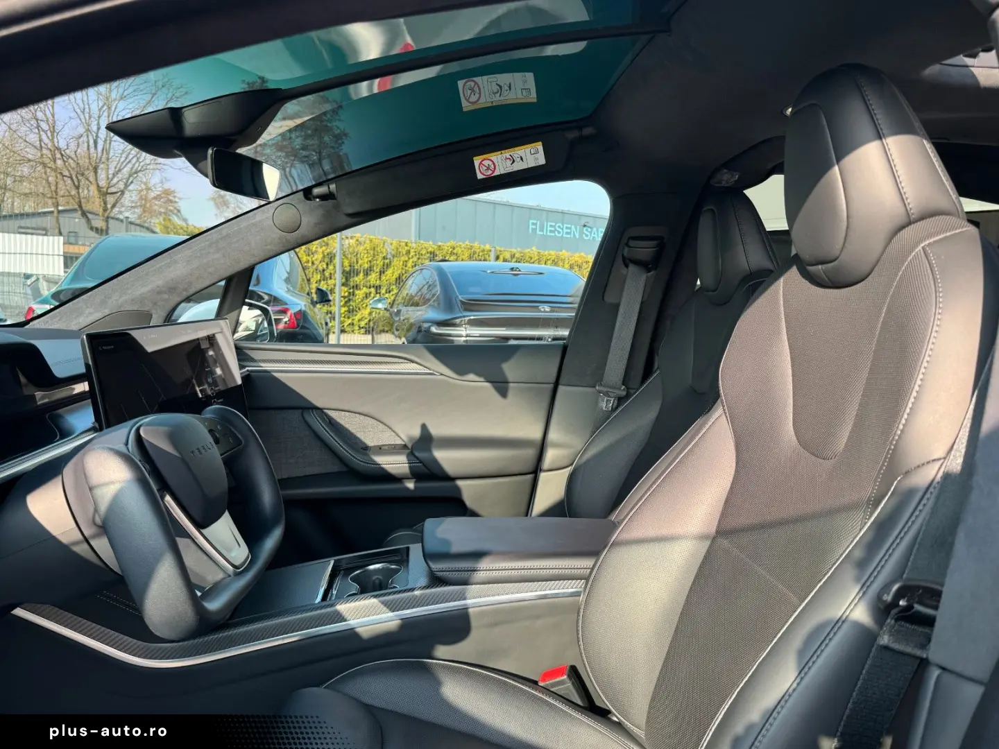 TESLA MODEL X PLAID   HARWARE 4   YOKE   6SEAT   22