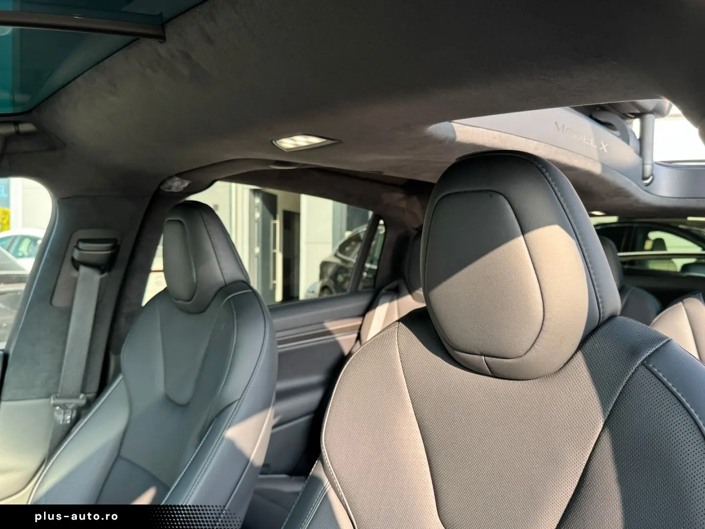 TESLA MODEL X PLAID   HARWARE 4   YOKE   6SEAT   22