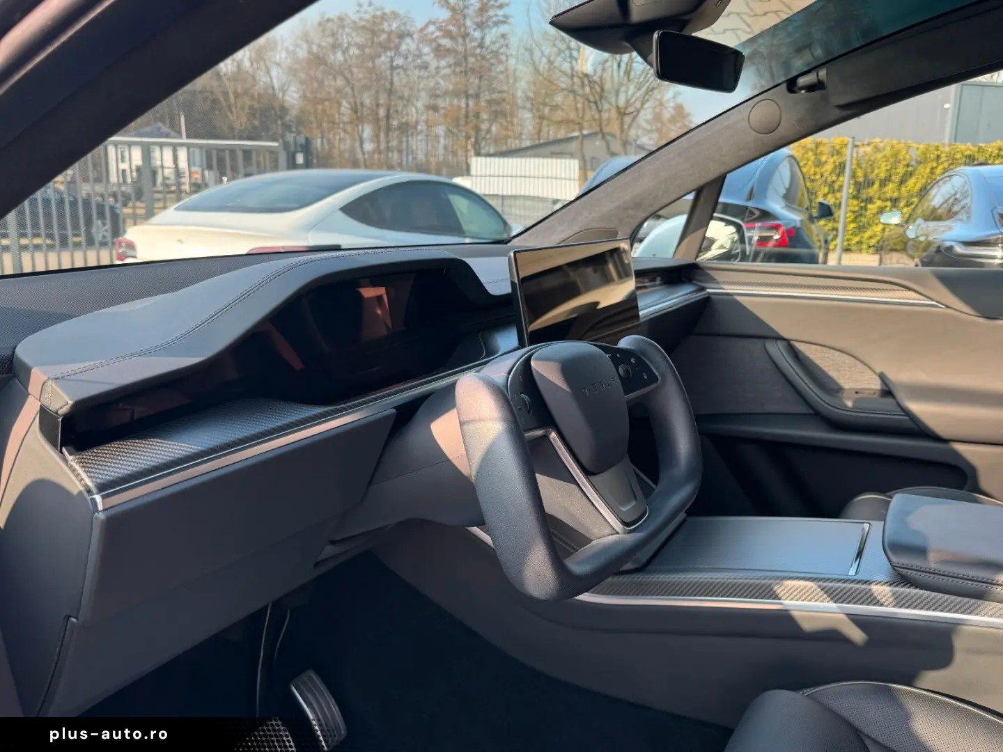 TESLA MODEL X PLAID   HARWARE 4   YOKE   6SEAT   22