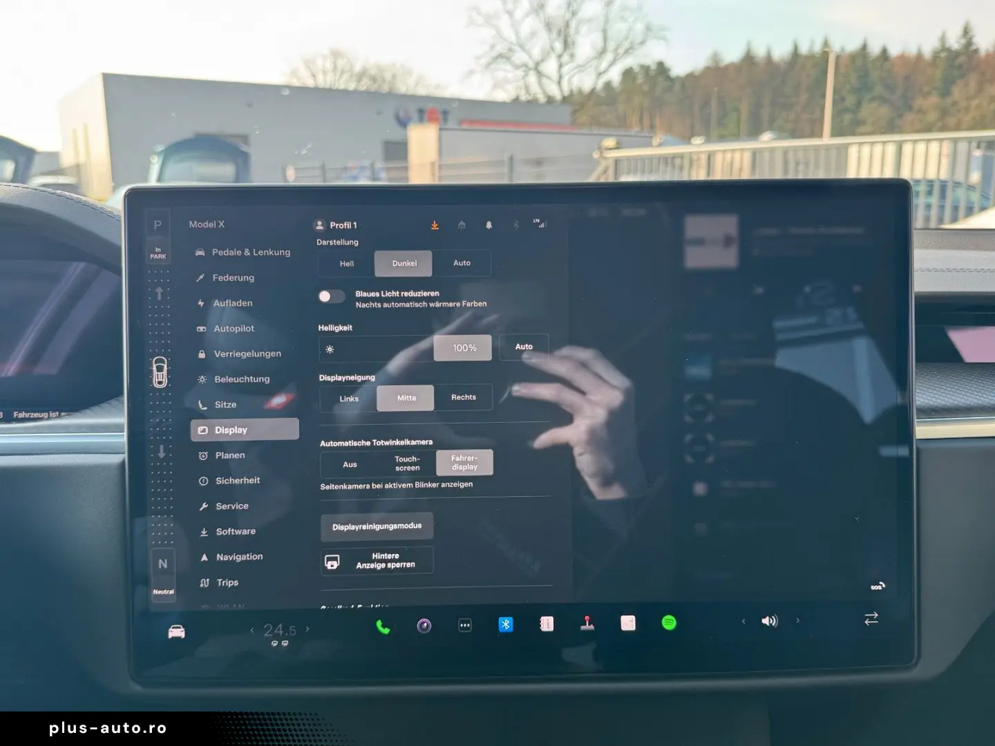 TESLA MODEL X PLAID   HARWARE 4   YOKE   6SEAT   22