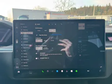 TESLA MODEL X PLAID   HARWARE 4   YOKE   6SEAT   22