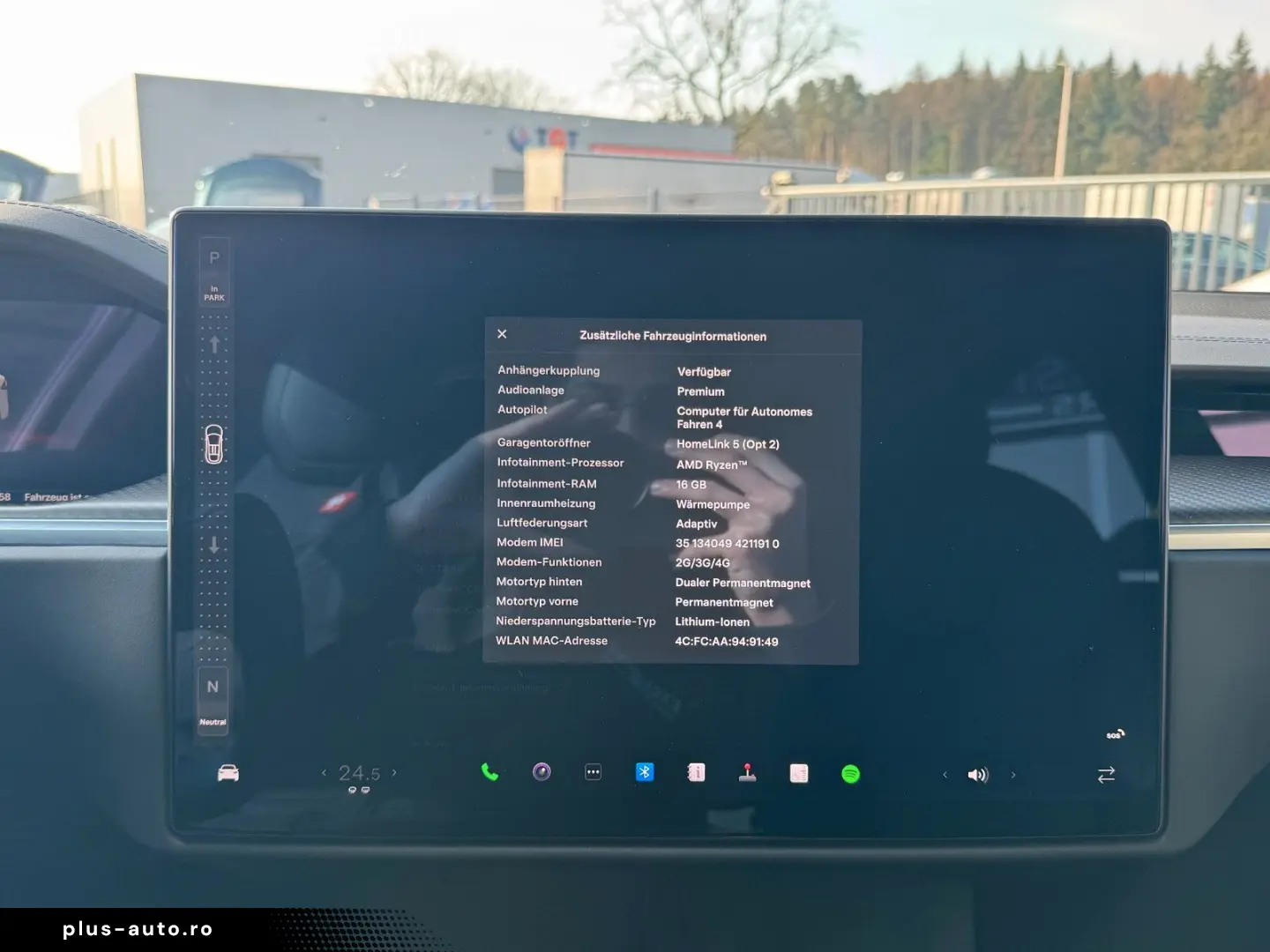 TESLA MODEL X PLAID   HARWARE 4   YOKE   6SEAT   22