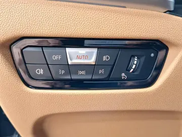 BMW M440i xDrive Coupé LiveCockpitProf Head-Up PDC