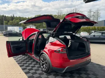 TESLA MODEL X PALLADIUM   HW4   FSD AKTIV   Ultra Red
