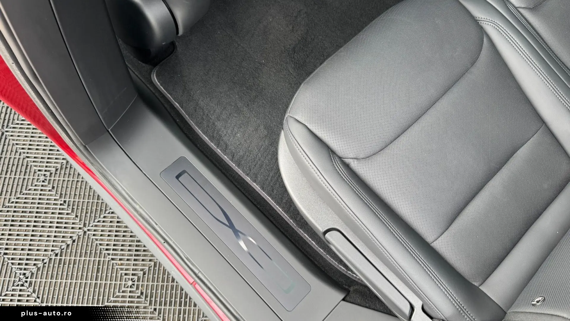 TESLA MODEL X PALLADIUM   HW4   FSD AKTIV   Ultra Red