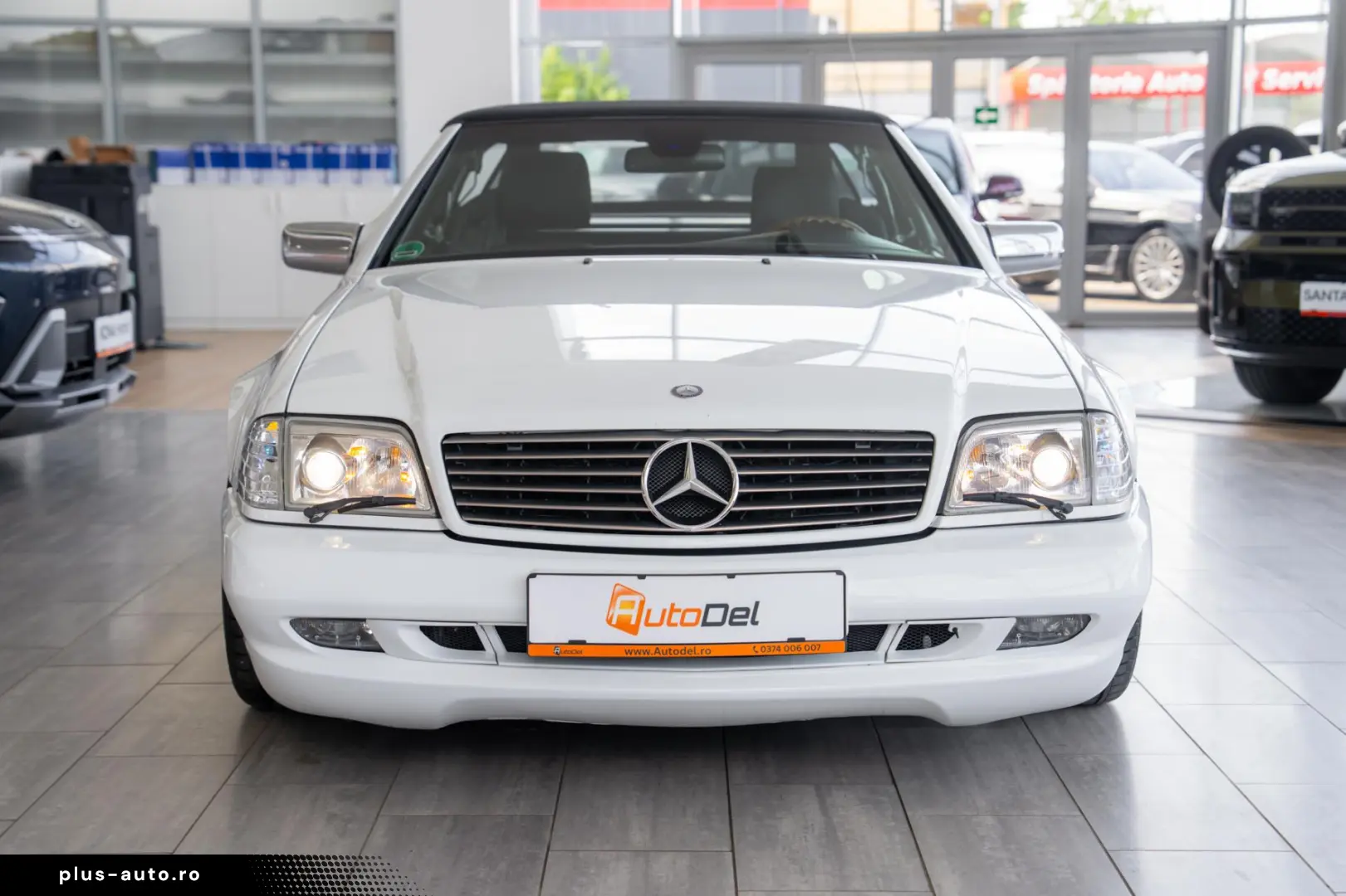 Mercedes-Benz SL-Class 500 V8