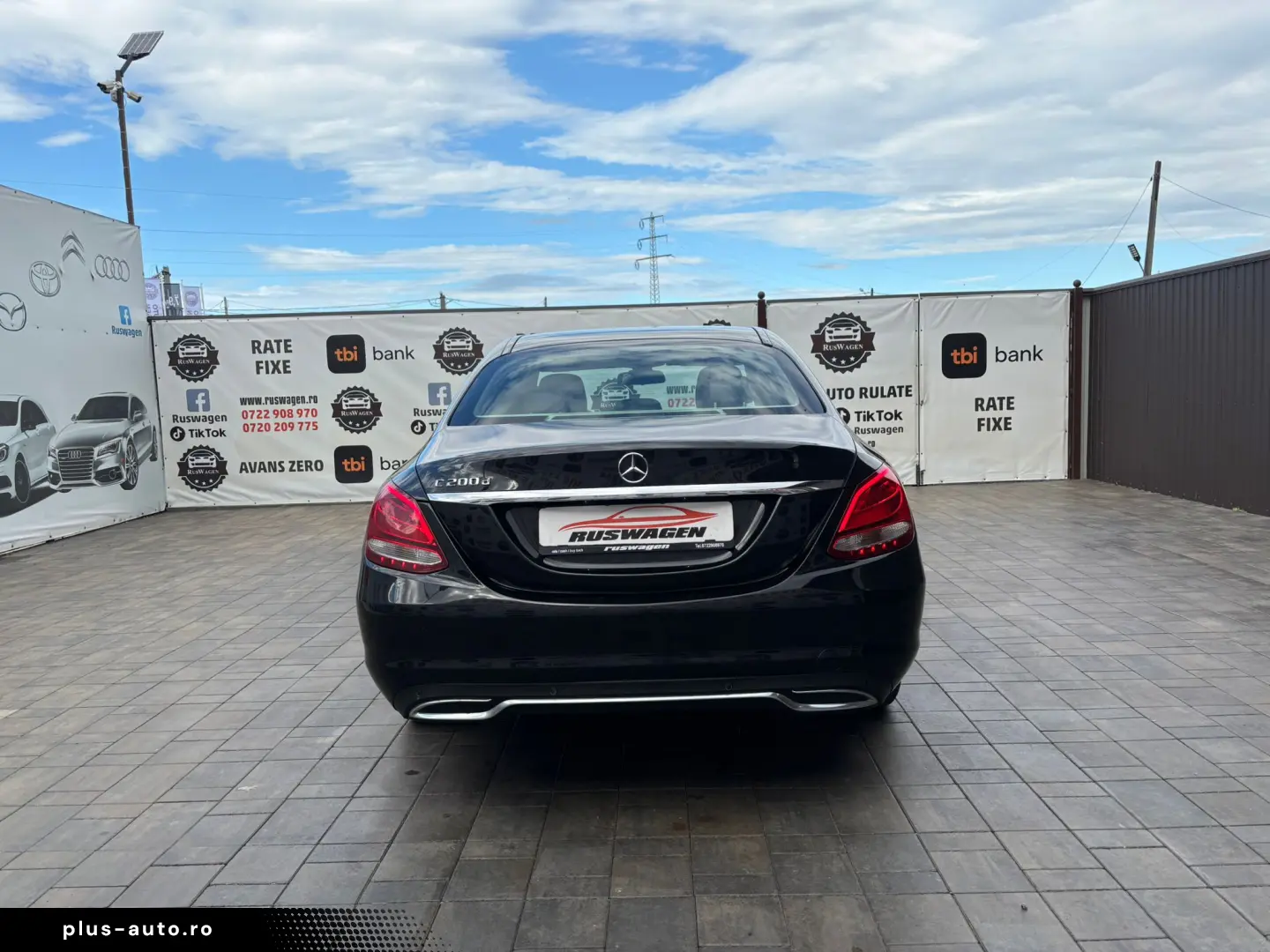 Mercedes Benz 2016 C Class