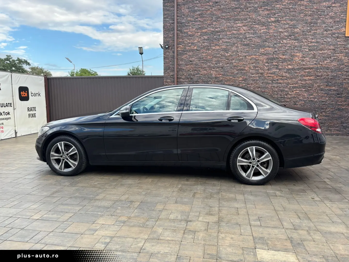 Mercedes Benz 2016 C Class