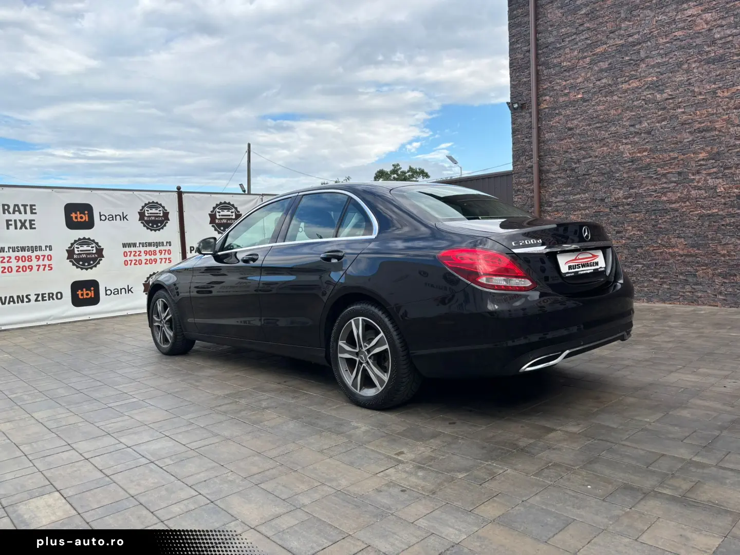 Mercedes Benz 2016 C Class