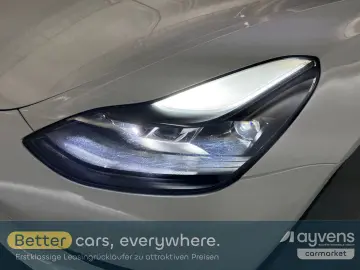 TESLA Model 3 RWD Hinterradantrieb