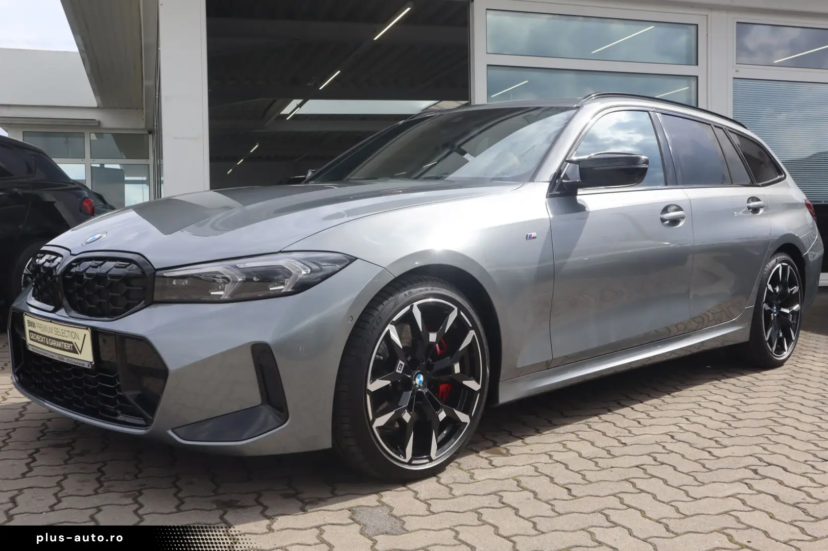 BMW M340d xDrive Touring M-Sport Pro HK Pano.Dach Lh