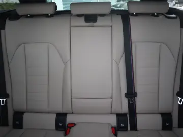 BMW M340d xDrive Touring M-Sport Pro HK Pano.Dach Lh