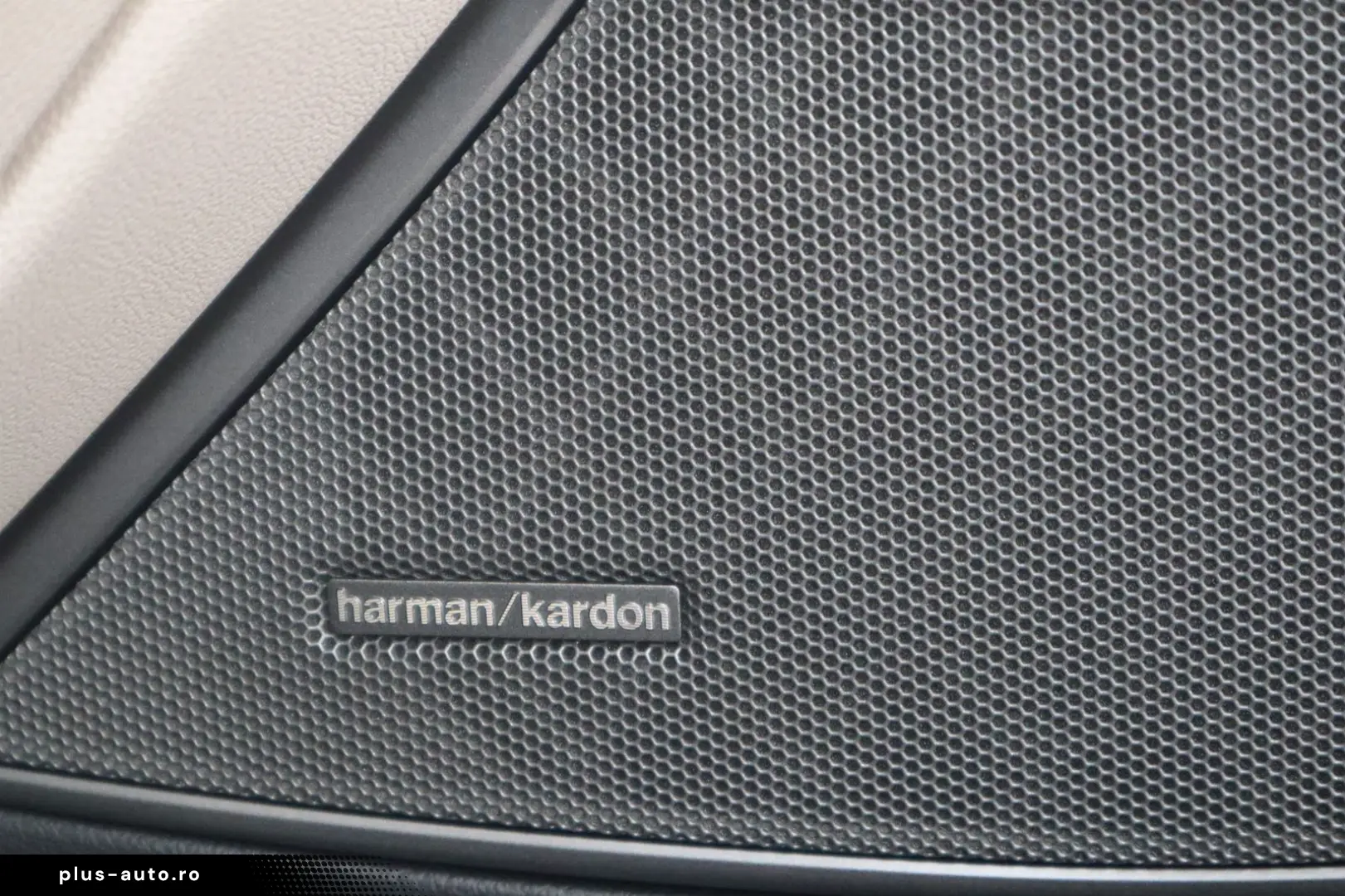 BMW M340d xDrive Touring M-Sport Pro HK Pano.Dach Lh