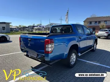 MITSUBISHI L200 Basis Doppelkabine 4WD Klima