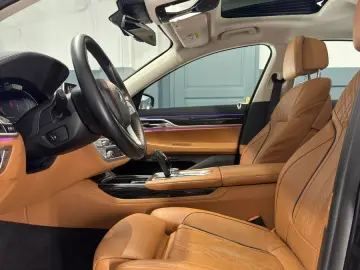 BMW 740 d xDrive Massage Laser HUD 360 K Soft-Close