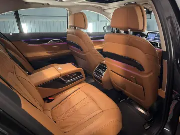 BMW 740 d xDrive Massage Laser HUD 360 K Soft-Close