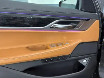 BMW 740 d xDrive Massage Laser HUD 360 K Soft-Close