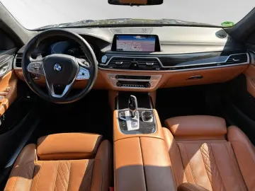 BMW 750i xDrive Standhzg. TV  HiFi Head-Up DAProf.