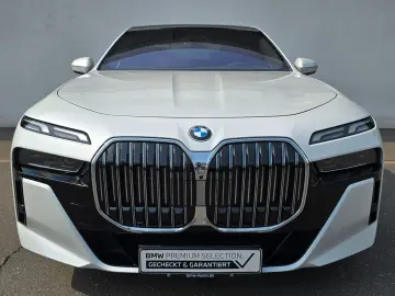 BMW 740d xDrive M Sportpaket Standhzg SkyLounge 21