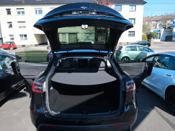 TESLA Model Y Long Range Dual AWD # AHK # black #MWST.