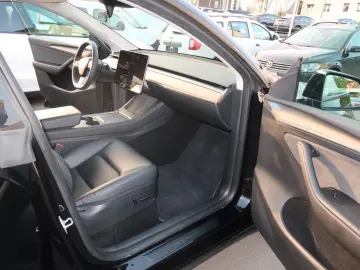 TESLA Model Y Long Range Dual AWD # AHK # black #MWST.