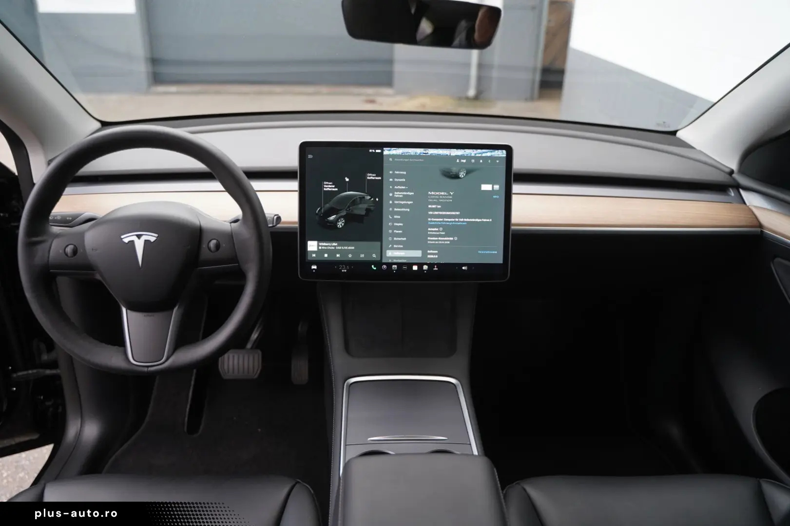 TESLA Model Y Long Range AWD  20-Zoll