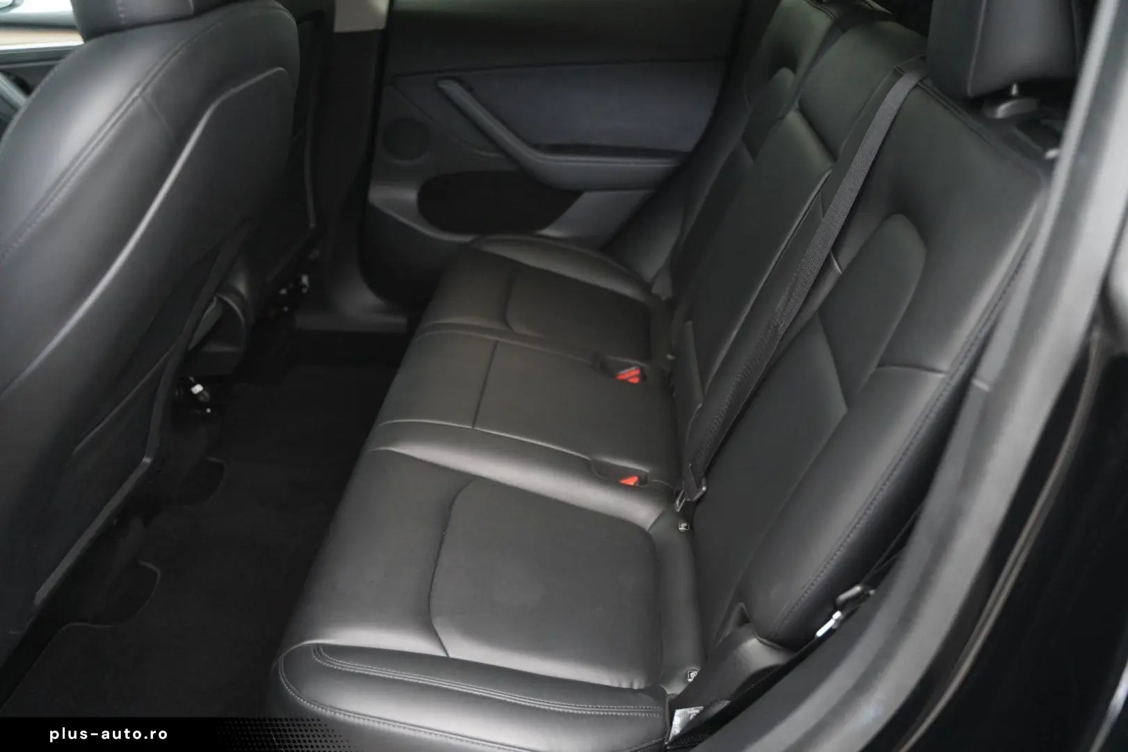 TESLA Model Y Long Range AWD  20-Zoll