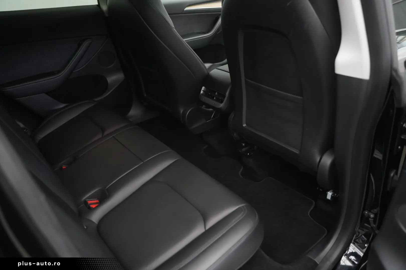 TESLA Model Y Long Range AWD  20-Zoll