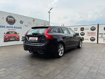VOLVO V60 2015 12 2.4