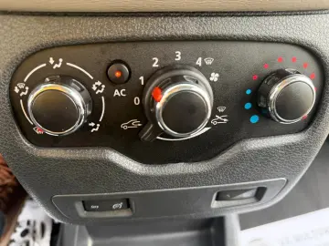 Dacia LODGY 2013 1.2L Benzină