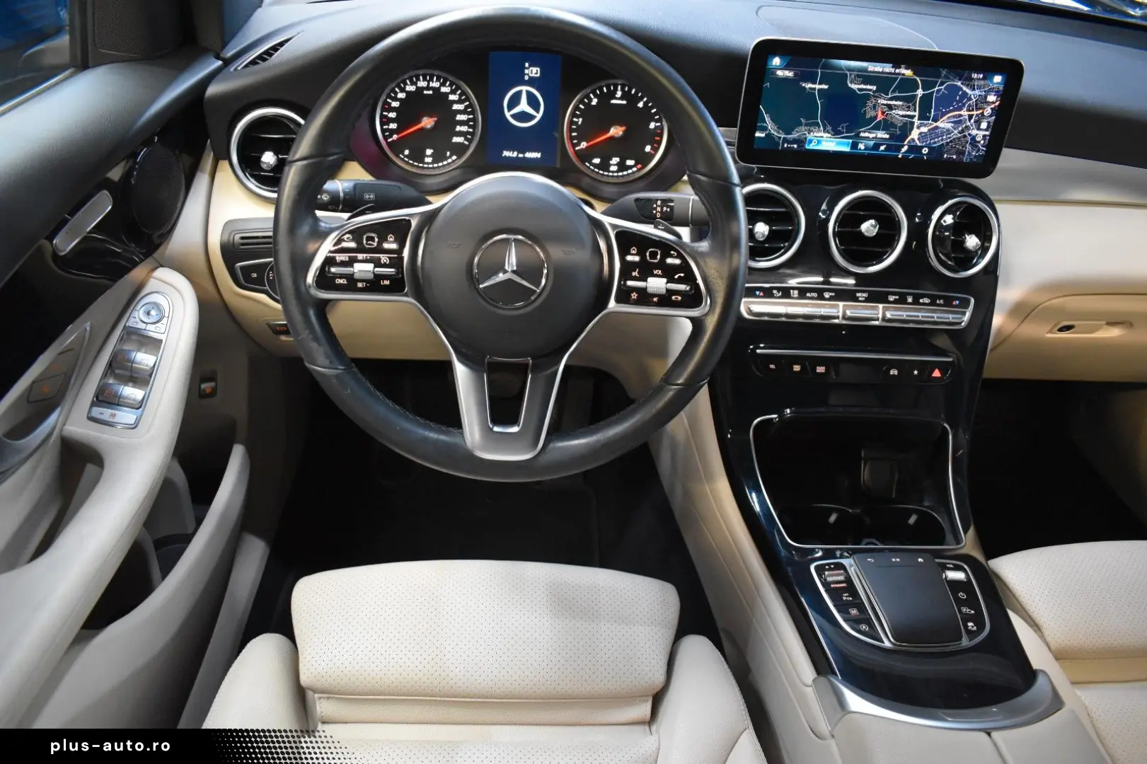 MERCEDES-BENZ GLC 220 d COUPE 4M LEDER GLASDACH STAND-HZ