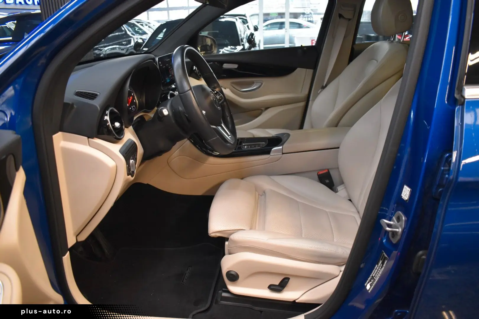 MERCEDES-BENZ GLC 220 d COUPE 4M LEDER GLASDACH STAND-HZ