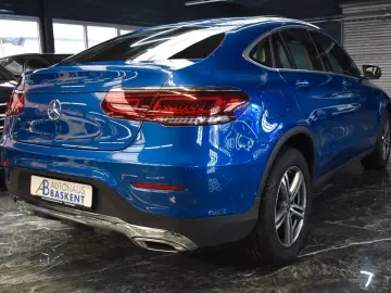 MERCEDES-BENZ GLC 220 d COUPE 4M LEDER GLASDACH STAND-HZ