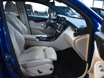 MERCEDES-BENZ GLC 220 d COUPE 4M LEDER GLASDACH STAND-HZ