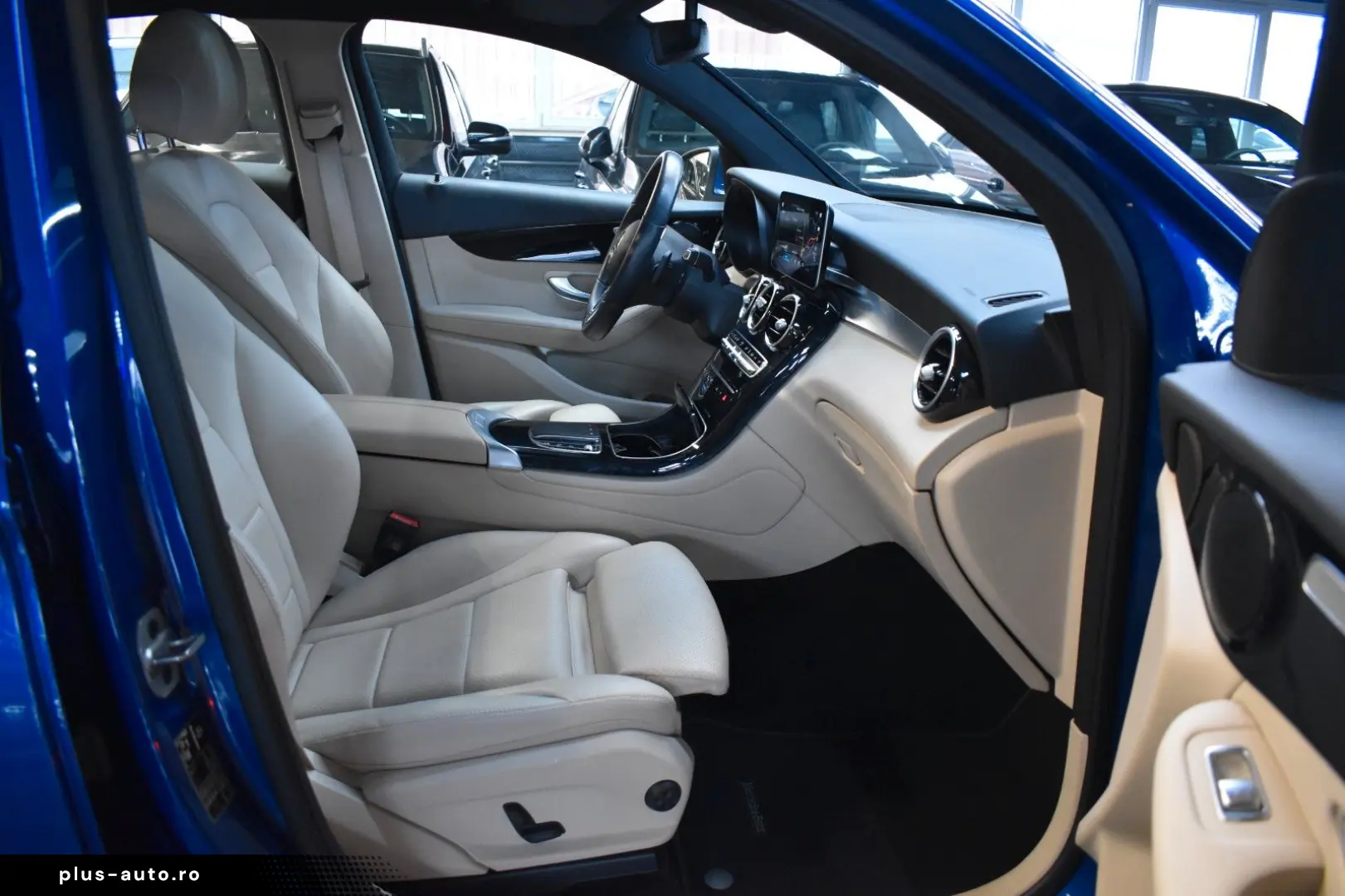 MERCEDES-BENZ GLC 220 d COUPE 4M LEDER GLASDACH STAND-HZ