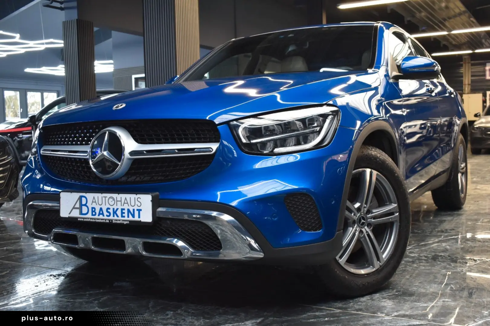 MERCEDES-BENZ GLC 220 d COUPE 4M LEDER GLASDACH STAND-HZ