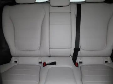 MERCEDES-BENZ GLC 300 d 4M AMG-LMR 2xAvantgarde Line 19 Kam