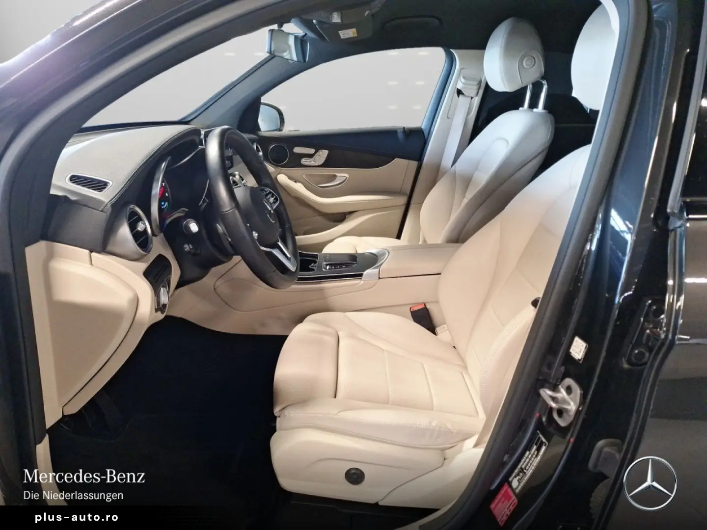 MERCEDES-BENZ GLC300de 4M Cp Night Distr LED AHK Key&hellip;