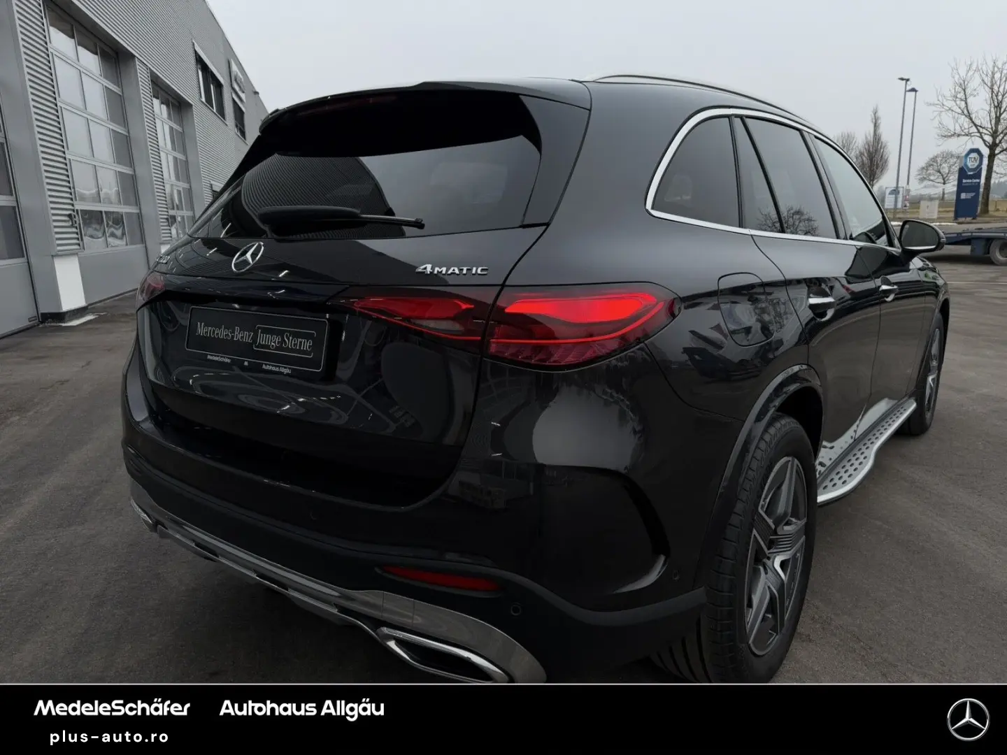 MERCEDES-BENZ GLC 300 4M AMG Premium Air Dist DLight&hellip;